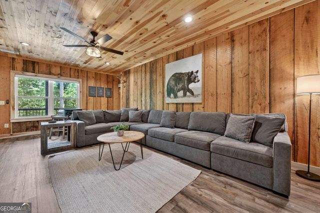 210 Ridge Top Trail, Blue Ridge, GA 30513