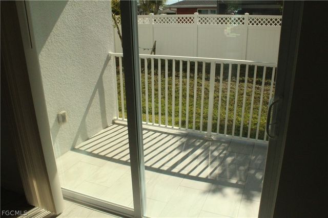 912 SW 39th TER 103, Cape Coral, FL 33914