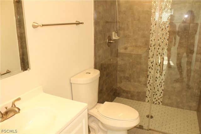 912 SW 39th TER 103, Cape Coral, FL 33914