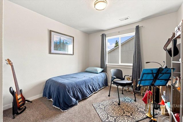 2370 S Knotty Timber Pl, Meridian, ID 83642