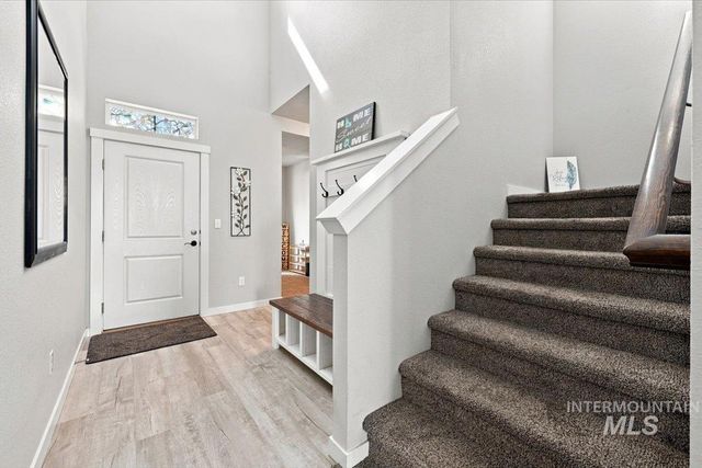 2370 S Knotty Timber Pl, Meridian, ID 83642