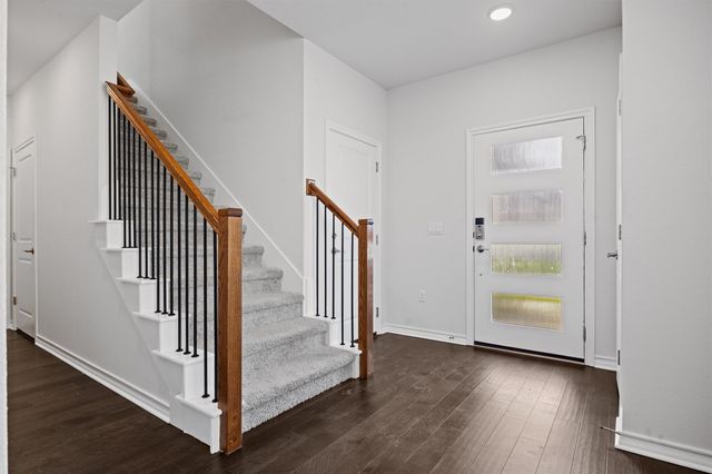 15604 Ellinger DR, Austin, TX 78728