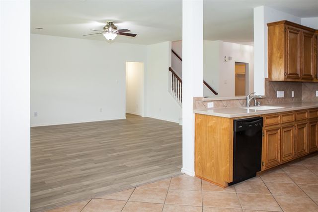 9402 Borden Bluff, Houston, TX 77095