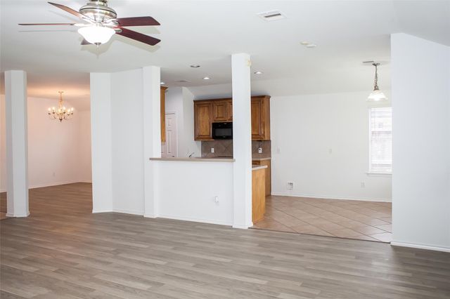 9402 Borden Bluff, Houston, TX 77095