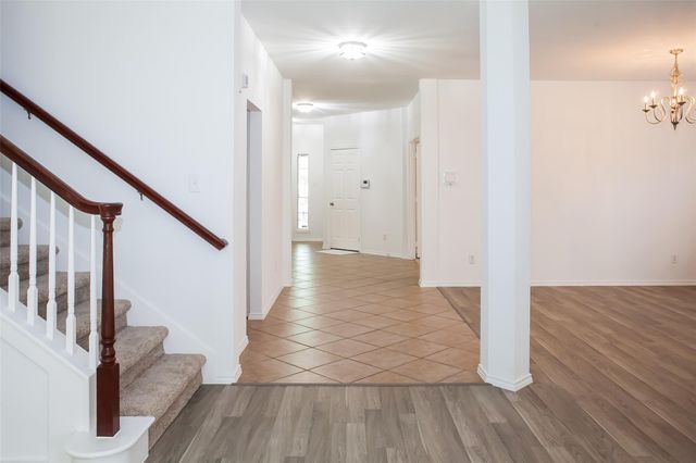 9402 Borden Bluff, Houston, TX 77095