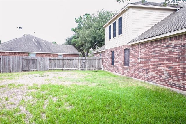 9402 Borden Bluff, Houston, TX 77095