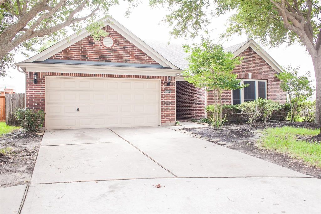 9402 Borden Bluff, Houston, TX 77095