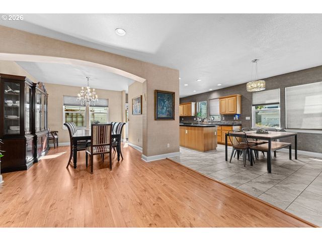 111 Ne PORTO Way, Hillsboro, OR 97124