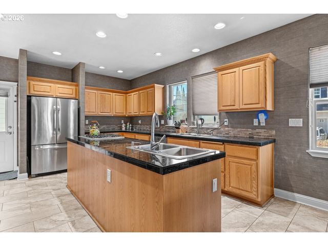 111 Ne PORTO Way, Hillsboro, OR 97124
