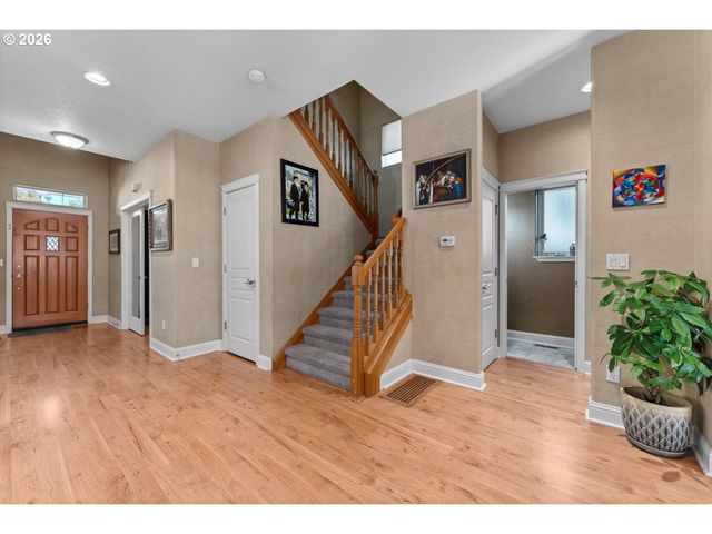 111 Ne PORTO Way, Hillsboro, OR 97124