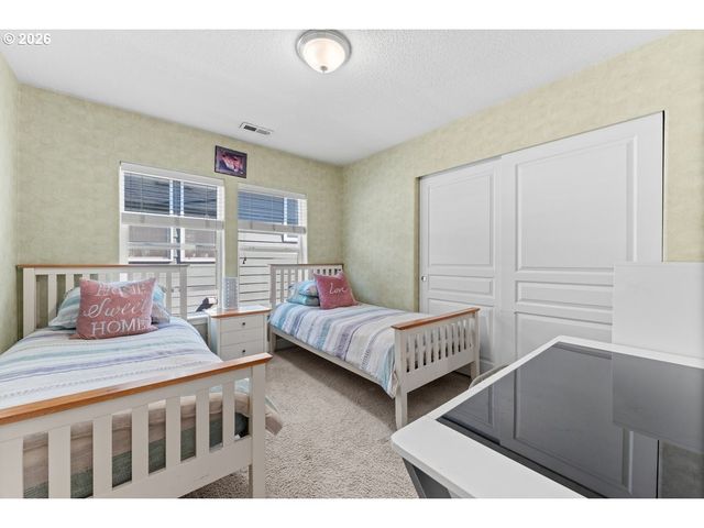 111 Ne PORTO Way, Hillsboro, OR 97124