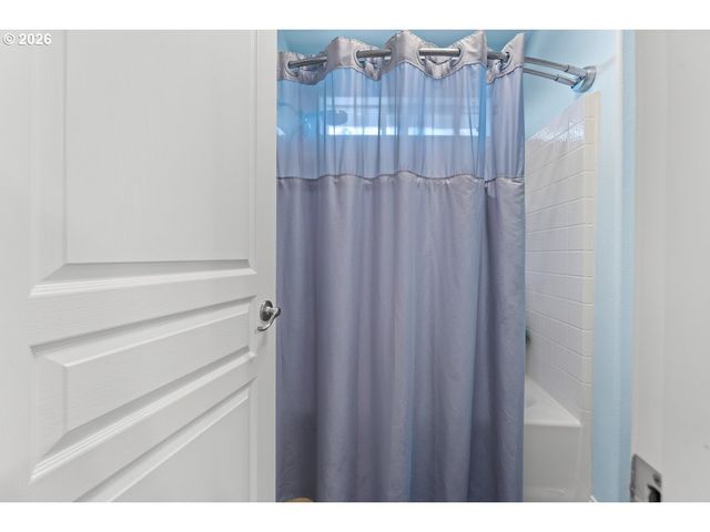 111 Ne PORTO Way, Hillsboro, OR 97124