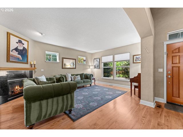 111 Ne PORTO Way, Hillsboro, OR 97124