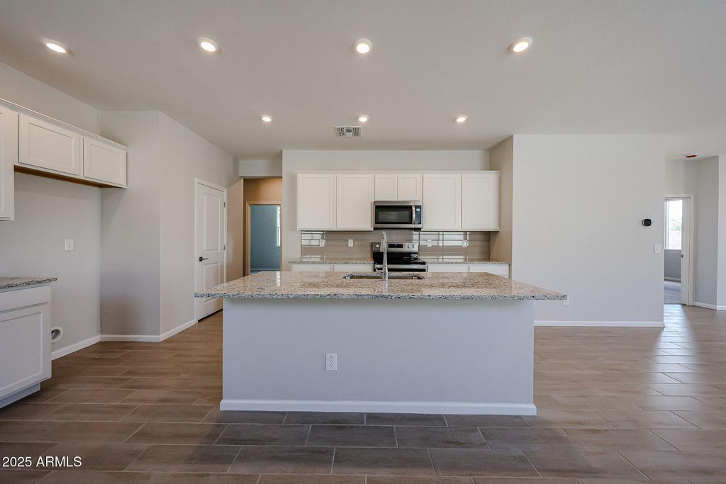 18267 W CALLE LEJOS --, Surprise, AZ 85387 — photo 3