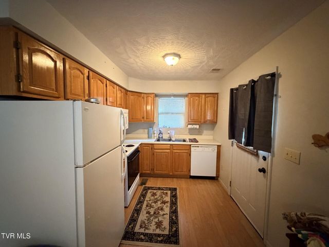 14229 Bull Run Road, Coeburn, VA 24230