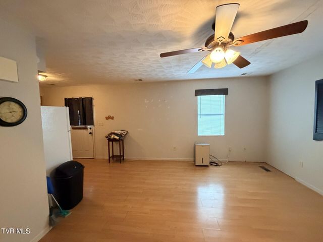 14229 Bull Run Road, Coeburn, VA 24230