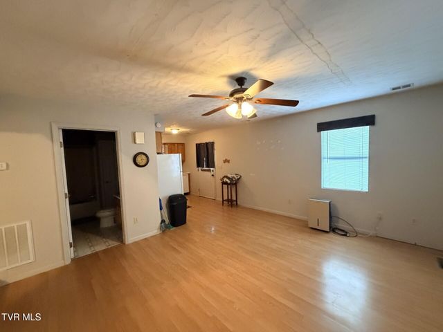 14229 Bull Run Road, Coeburn, VA 24230