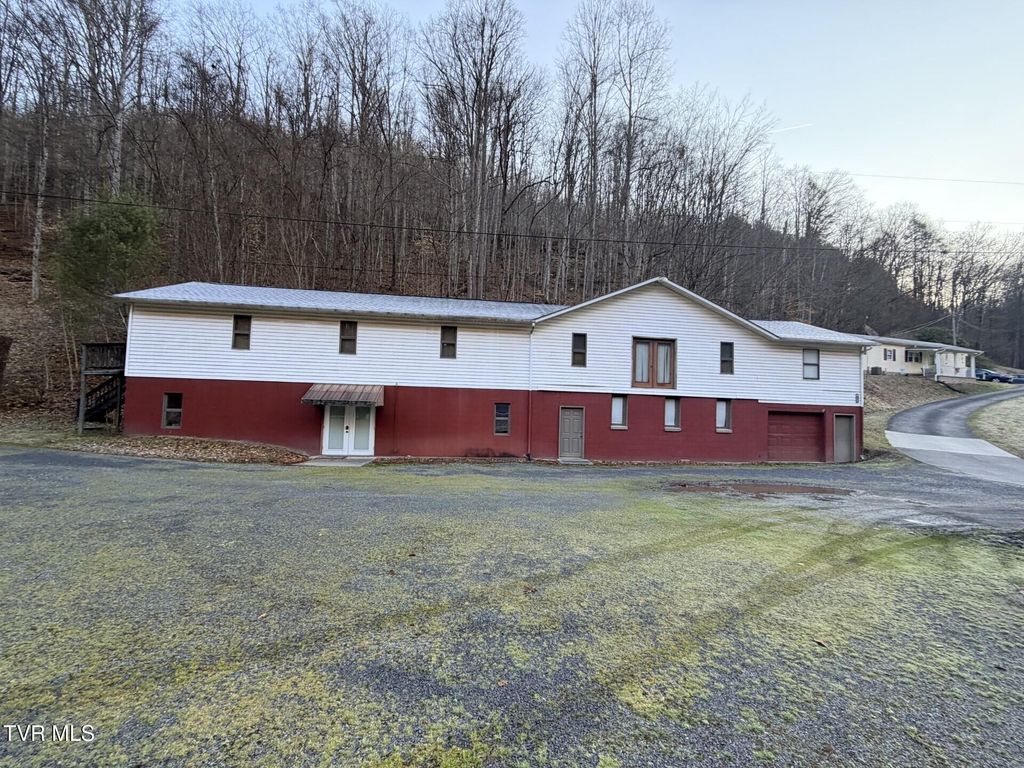 14229 Bull Run Road, Coeburn, VA 24230
