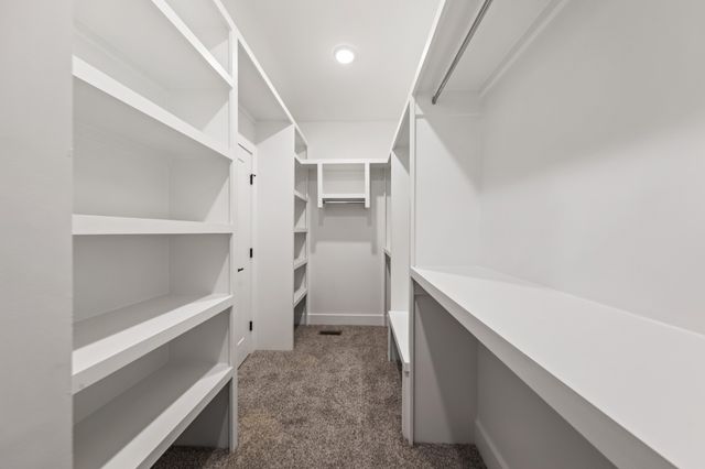 1705 Sulphur College Rd, Hartsville, TN 37074