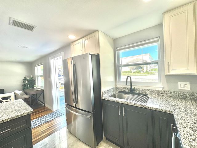 10656 101ST AVENUE, Seminole, FL 33772