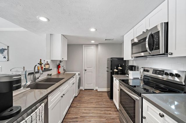 12633 Memorial Drive 132, Houston, TX 77024