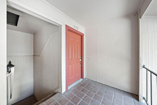 12633 Memorial Drive 132, Houston, TX 77024