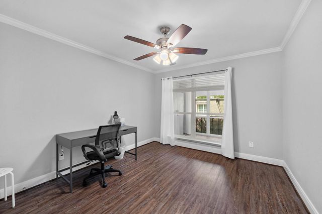 12633 Memorial Drive 132, Houston, TX 77024