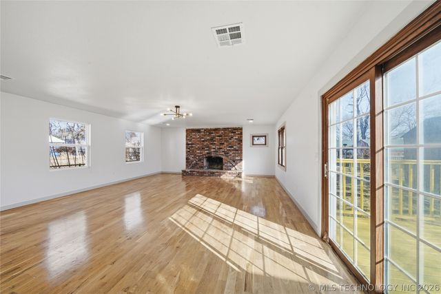 517 S 79th East Avenue, Tulsa, OK 74112