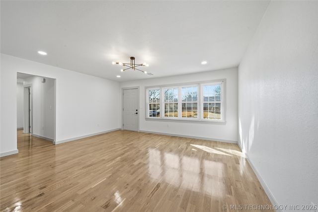 517 S 79th East Avenue, Tulsa, OK 74112