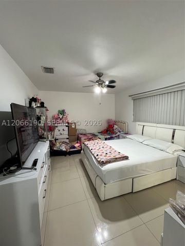 467B E 13th St 467B, Hialeah, FL 33010