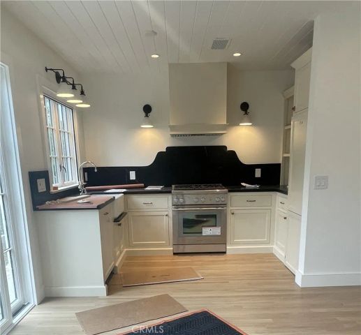 2851 Terry Road, Laguna Beach, CA 92651