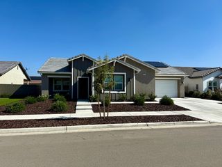 2922 19th Avenue, Kingsburg, CA 93631