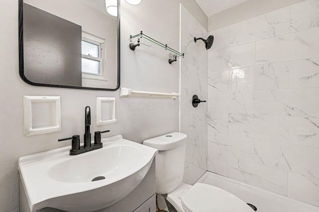 1490 Demorest Road, Columbus, OH 43228