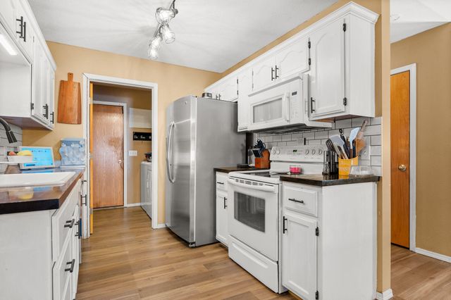 721 W Butterfield Drive, Nixa, MO 65714