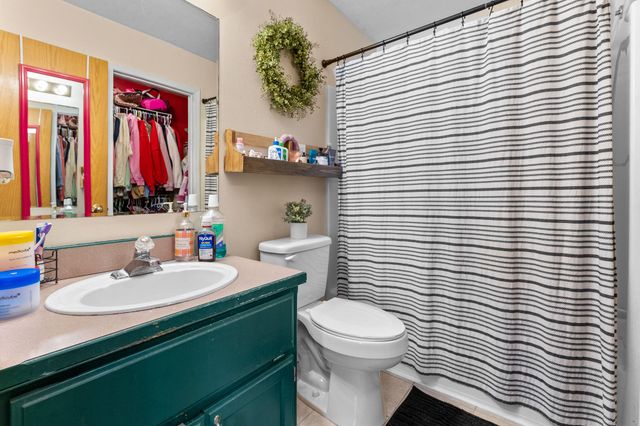 721 W Butterfield Drive, Nixa, MO 65714