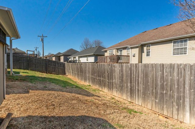 721 W Butterfield Drive, Nixa, MO 65714