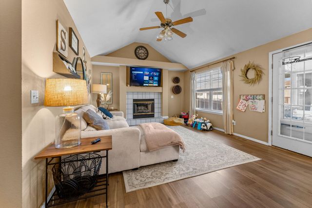 721 W Butterfield Drive, Nixa, MO 65714