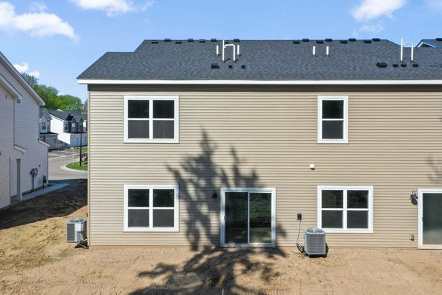 1528 Trellis Lane, West Saint Paul, MN 55118