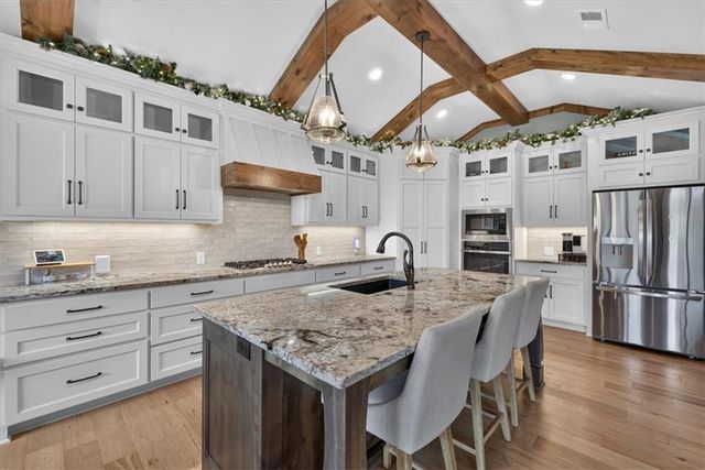 1149 Creekmoor Drive, Raymore, MO 64083