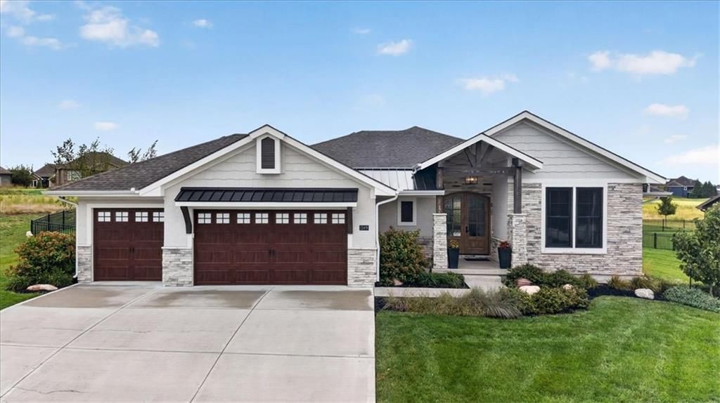 1149 Creekmoor Drive, Raymore, MO 64083