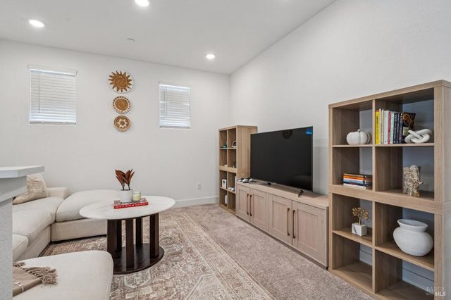 2915 Shaver St, Fairfield, CA 94533