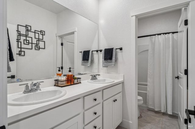 2915 Shaver St, Fairfield, CA 94533