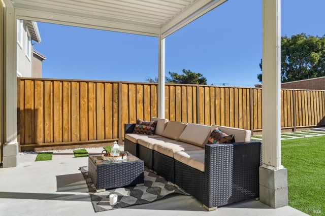 2915 Shaver St, Fairfield, CA 94533