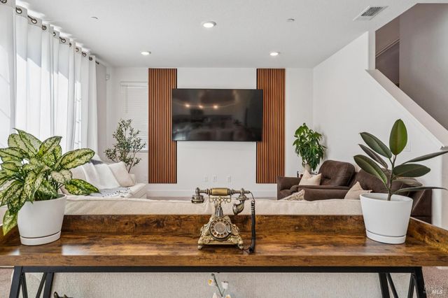 2915 Shaver St, Fairfield, CA 94533