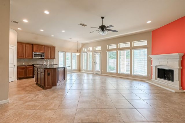 6206 Falling Briar Lane, Sugar Land, TX 77479