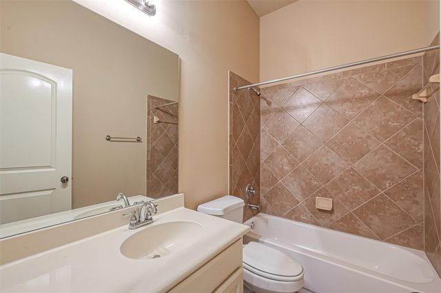 6206 Falling Briar Lane, Sugar Land, TX 77479