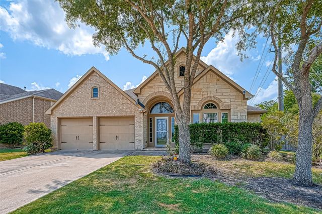 6206 Falling Briar Lane, Sugar Land, TX 77479