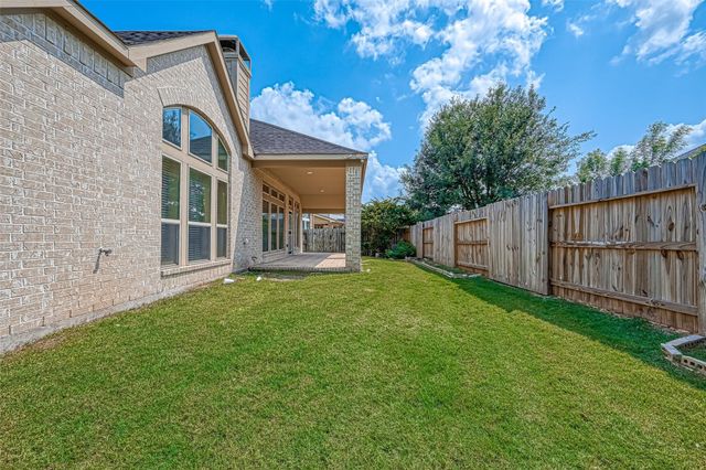6206 Falling Briar Lane, Sugar Land, TX 77479