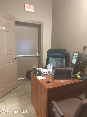 4861 State Highway 30 Unit 4, Amsterdam, NY 12010