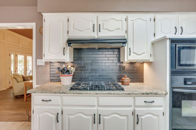 1021 Old Mill Circle, Irving, TX 75061